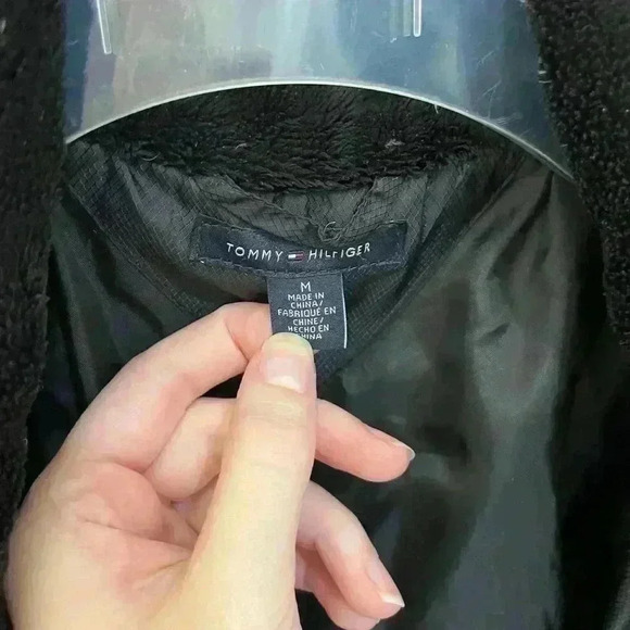 Tommy Hilfiger black puffer bubble jacket trench coat size medium - Picture 8 of 8